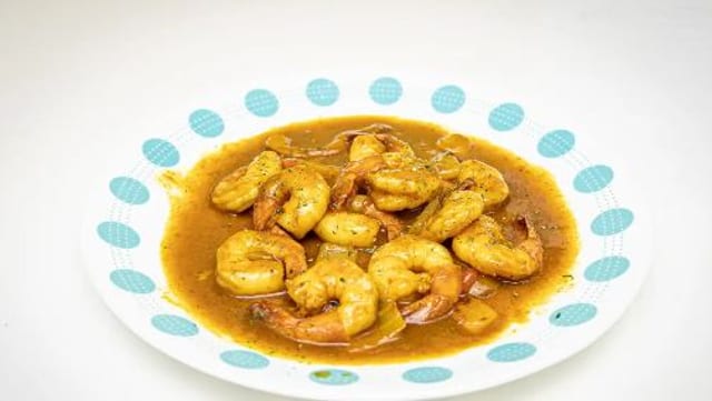 Shrimp (sizes may change according to market).